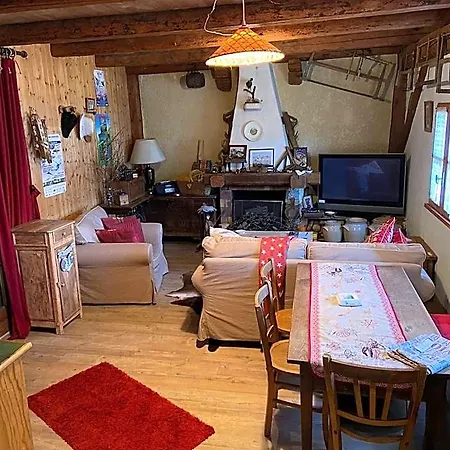 1300m Le Praz Le Freney Soluna شاليه *