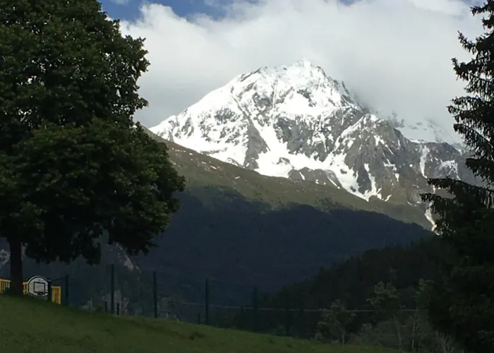 1300m Le Praz Le Freney Soluna شاليه *