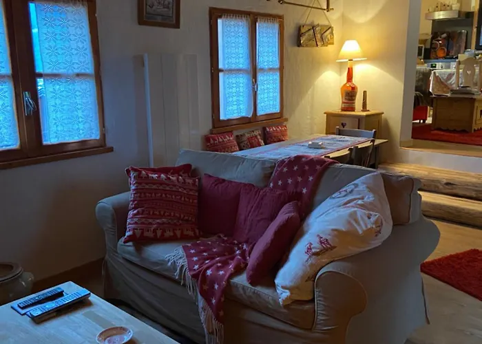 1300m Le Praz Le Freney Soluna شاليه