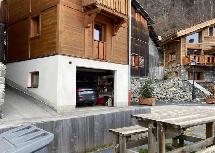 1300m Le Praz Le Freney Soluna شاليه